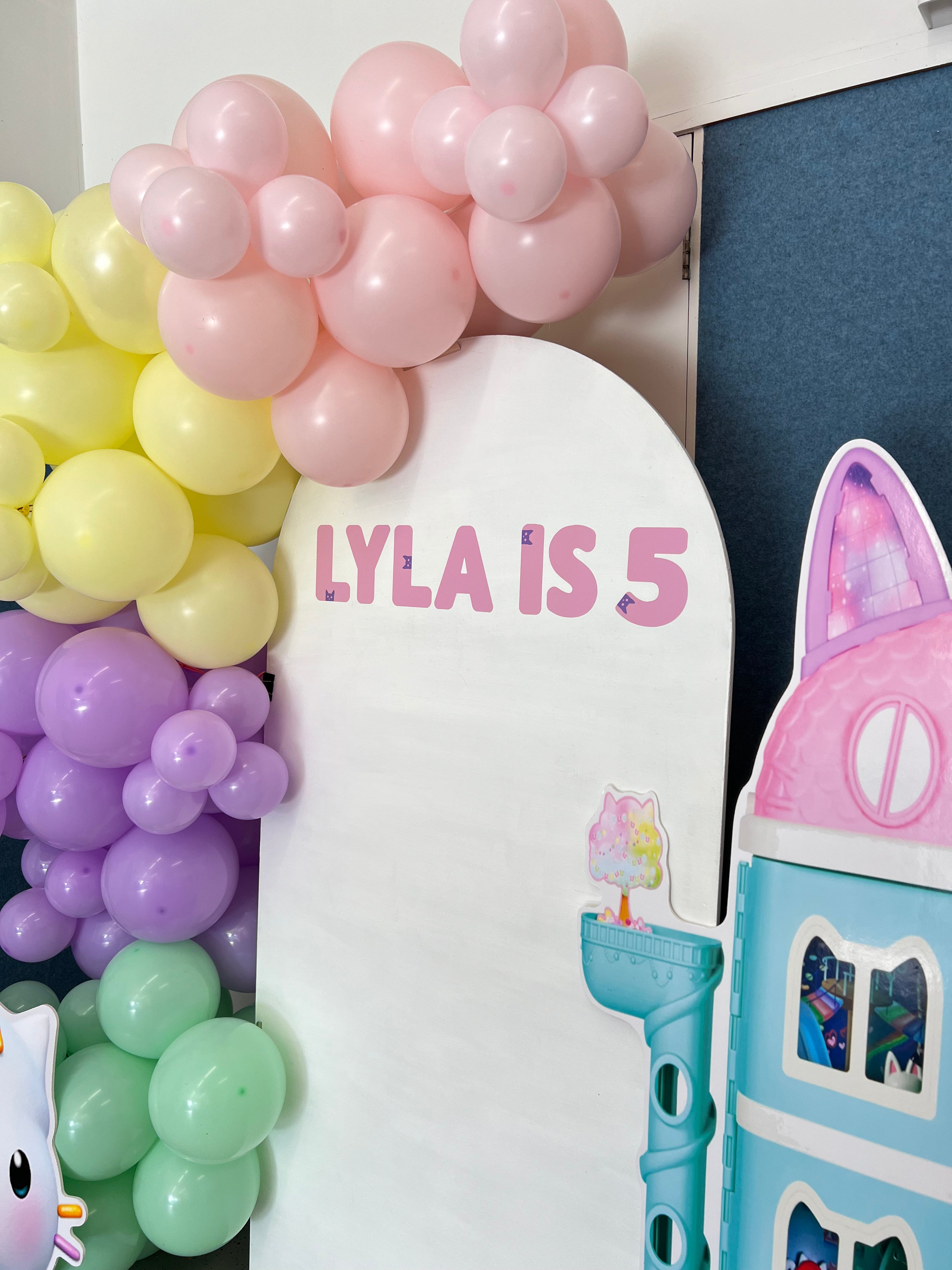 GABBYS DOLLHOUSE - BACKDROP PACKAGE