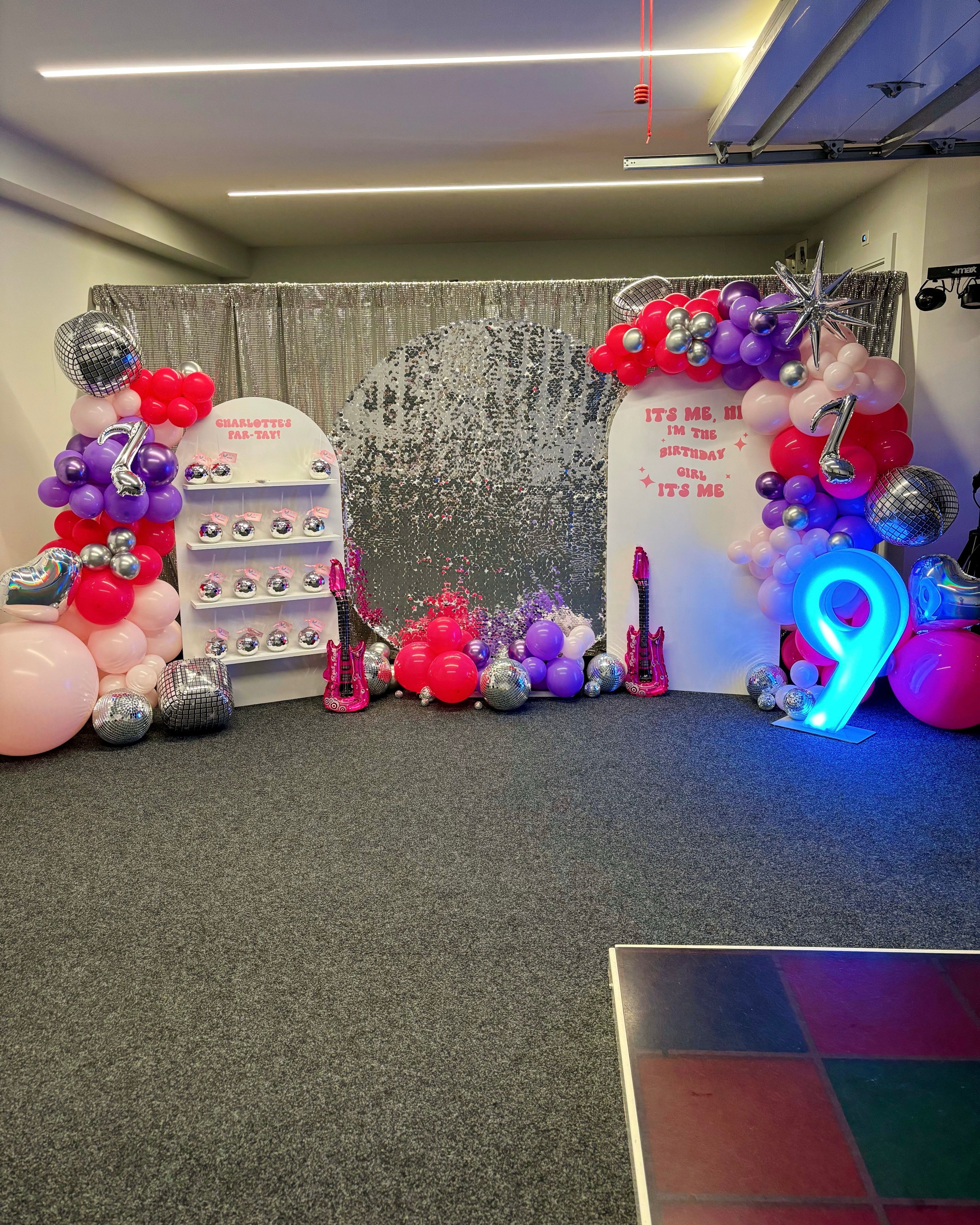 TAYLOR SWIFT - BACKDROP PACKAGE